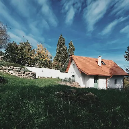 Nalam Alszol Vendeghaz 아파트